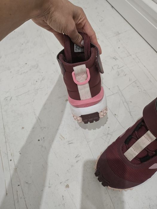 Adidas момиче 34 размер