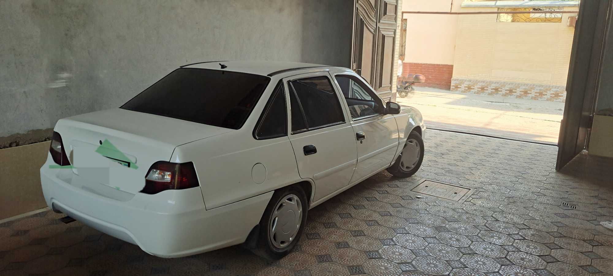 Авто Daewoo Nexia 2