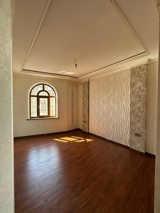 Продаётся дом. Uy sotiladi.