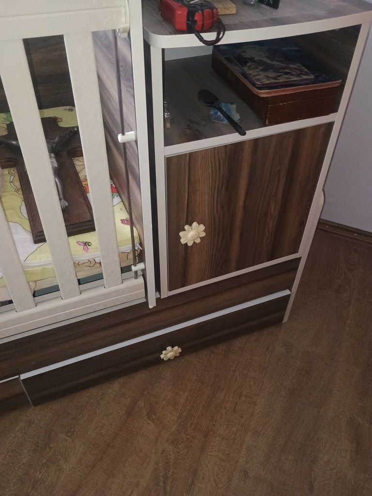 Кошара за юноши и бебе