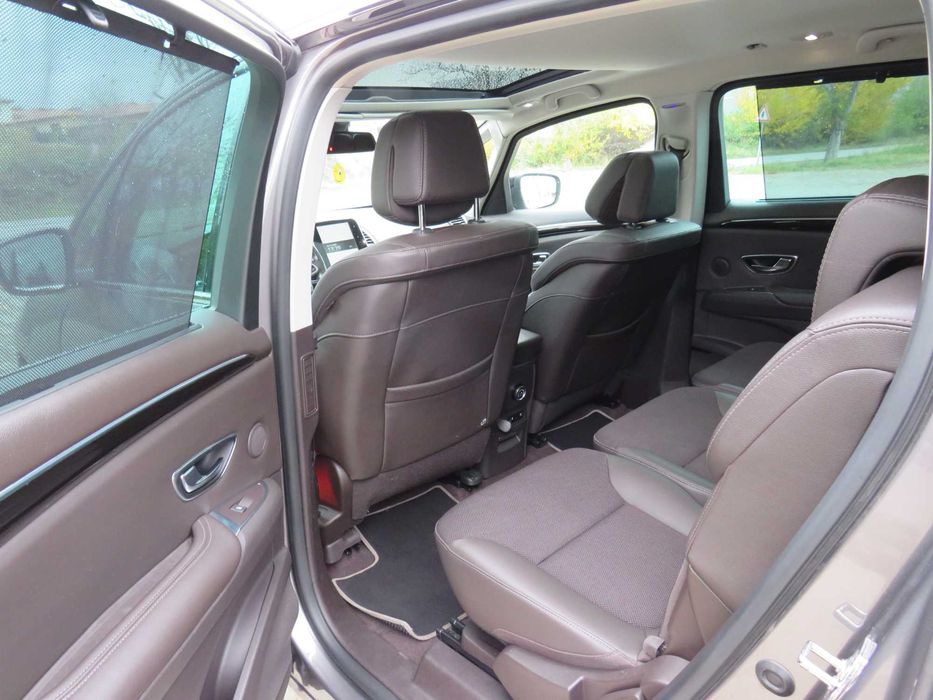 Renault Espace 7-Местен Keyless Panorama Head Up Full