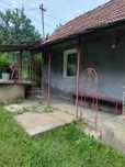 Casa la tara cu gradina si teren