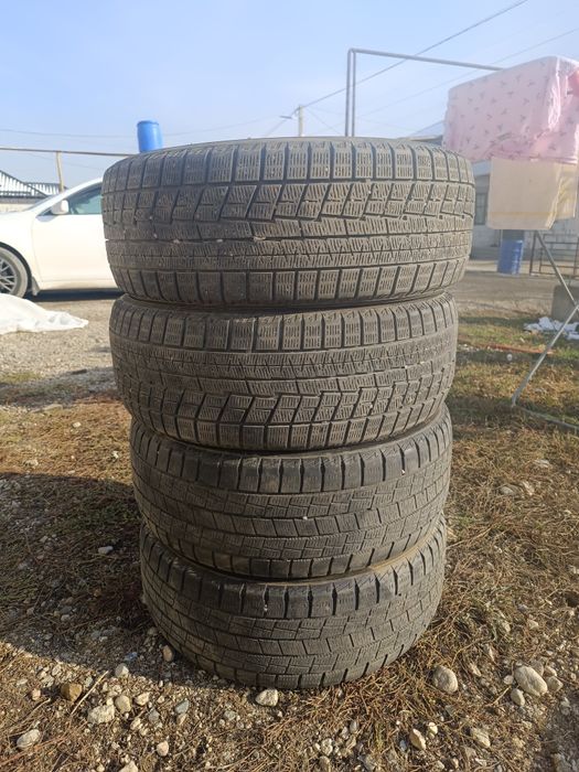 Зимняя резина 215/55/17 буу , 15% износ