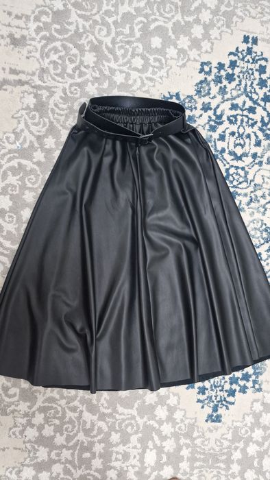 Юбка, платье в отличном состоянии