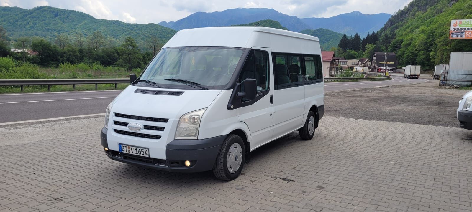 Ford transit/2009/2.200cm3/9 locuri/aer condiționat