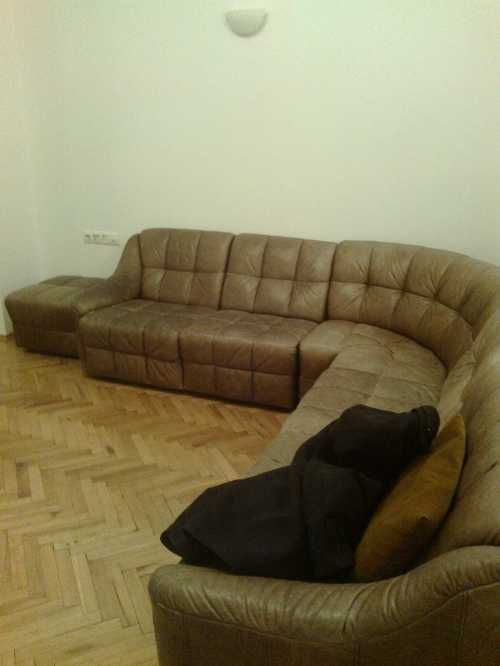 Дава се под наем Двустаен апартамент в София, Център - 97 кв.м за 348.84 € - Снимка #3