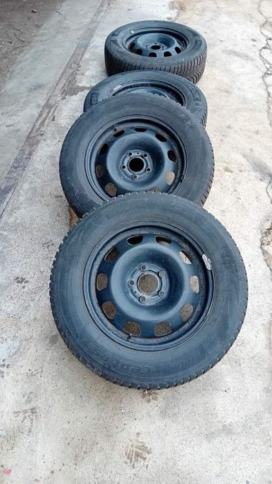 Продавам гуми с джанти