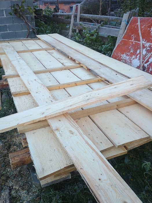 Vând cherestea de brad