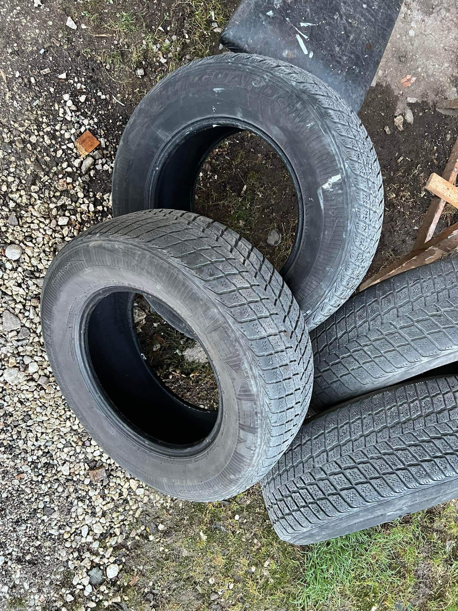 Зимни гуми nexen 265/65 R17