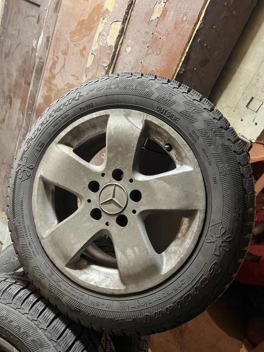 Продам диски с резиной r15 мерседес