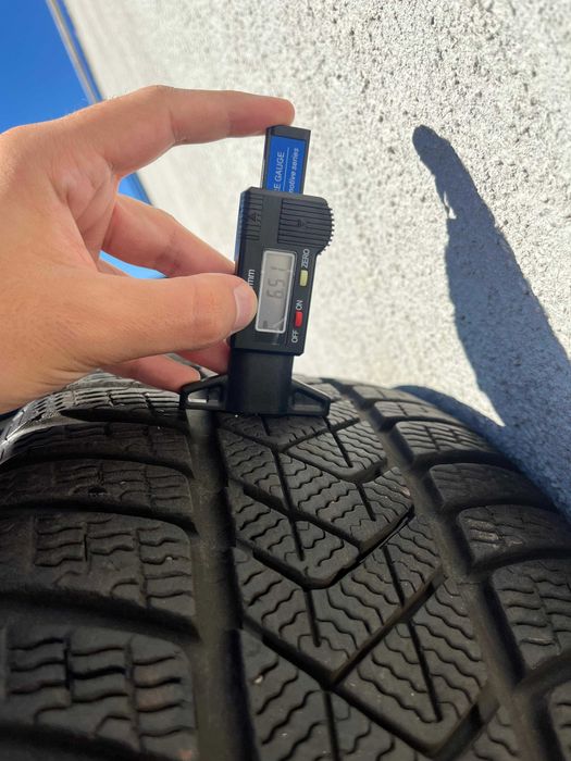 Vand roti complete iarna AEZ, 18"/ 5 x 112,  Pirelli SottoZero 3