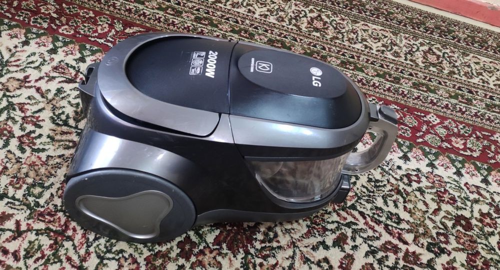 пилесос LG kompressor