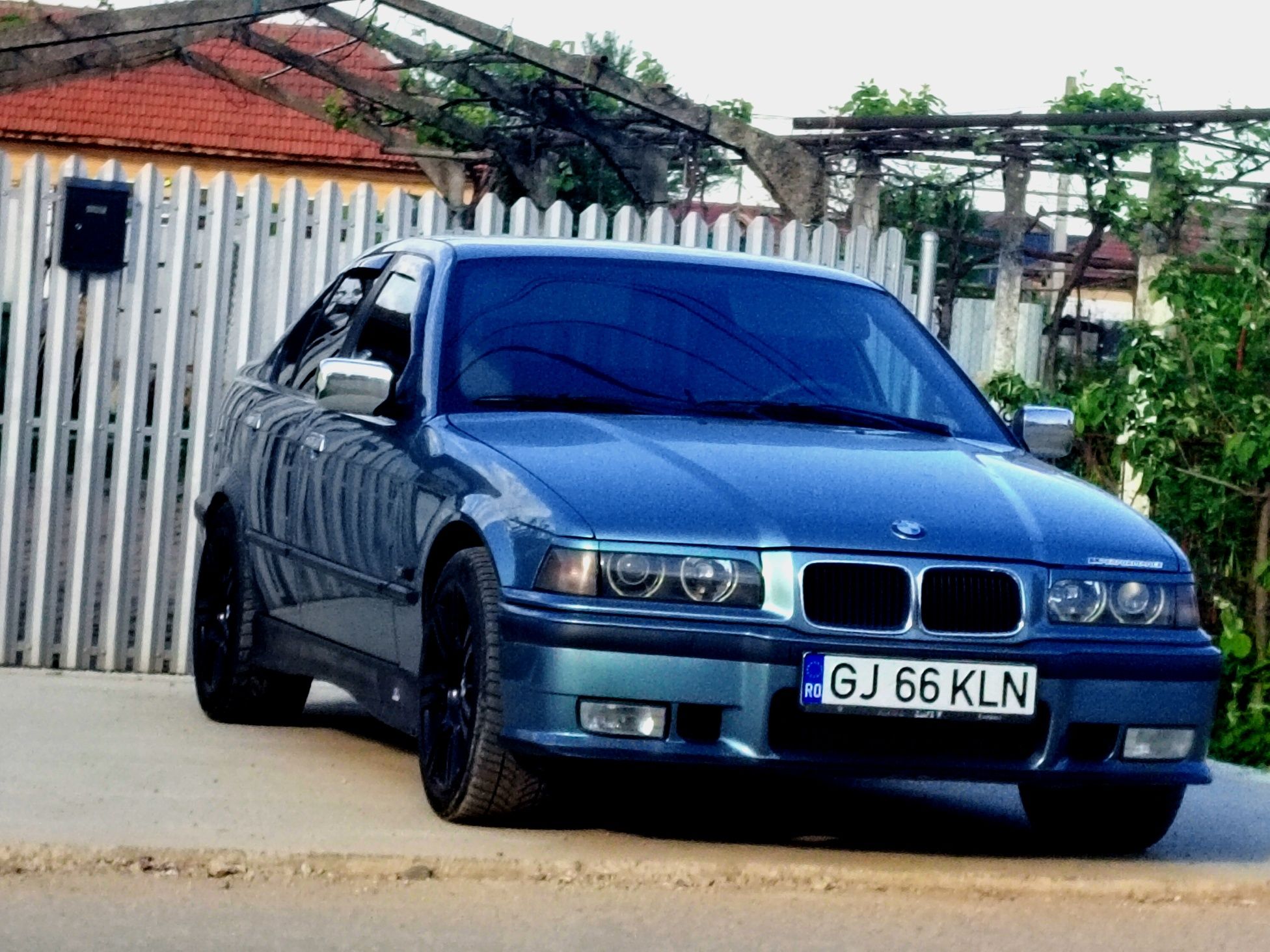 Bmw Seria 3, 1990 e36
