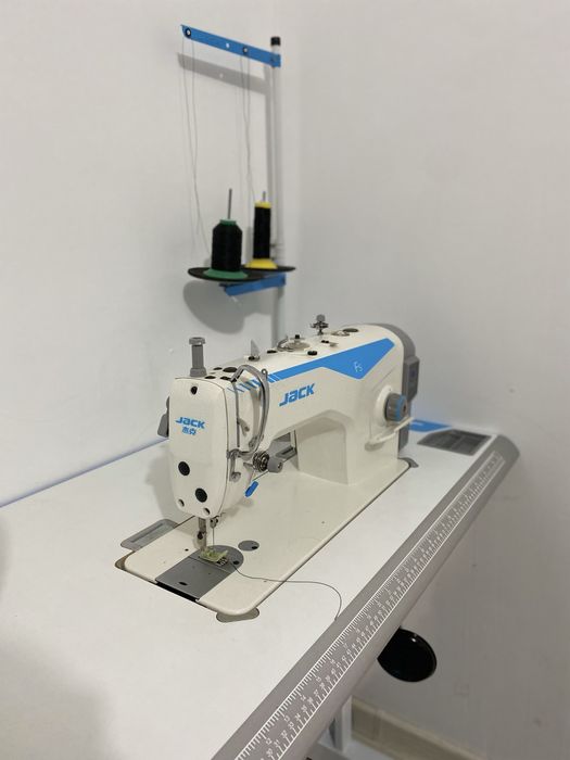 Продам Jack F5 швейный машину