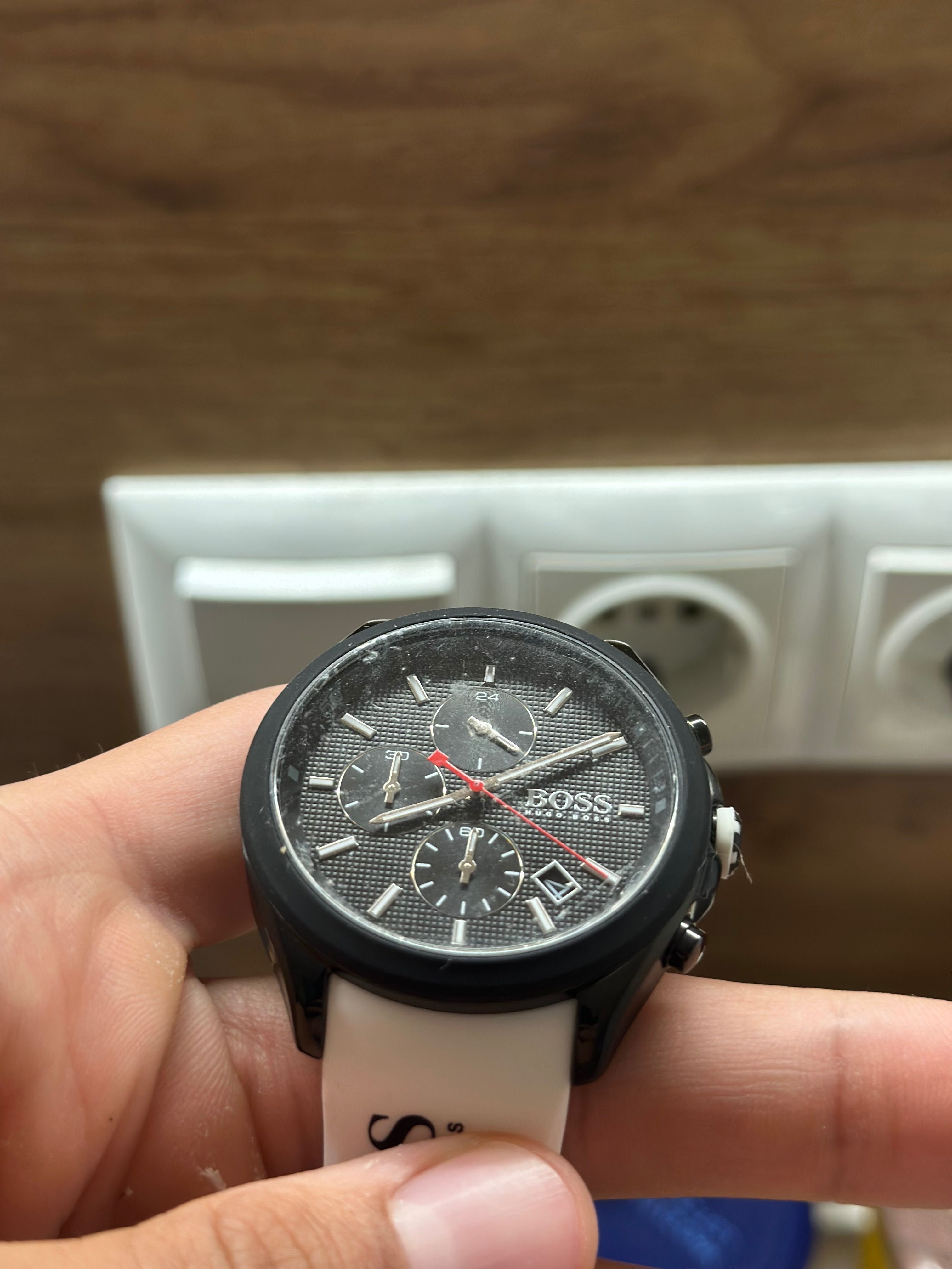 Часовник HUGO BOSS