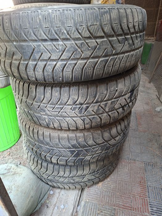 Продам диски с резиной Pirelli snowcontrol