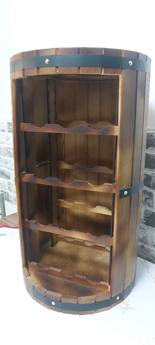 Minibar rustic pentru 12 sticle