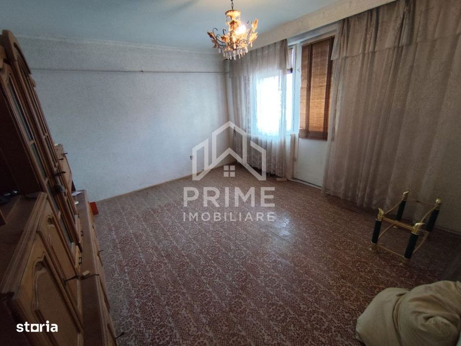 Apartament 3 camere, 69 mp, zona Cugir