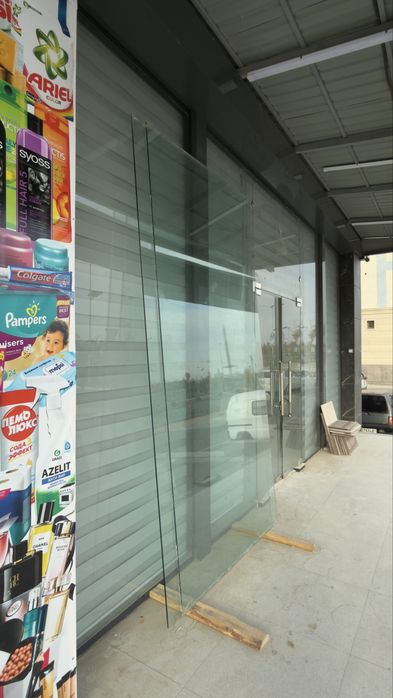 Ойне ( стекло ) сотилади Холати зур эни 140 буйи 290 2 дона бор