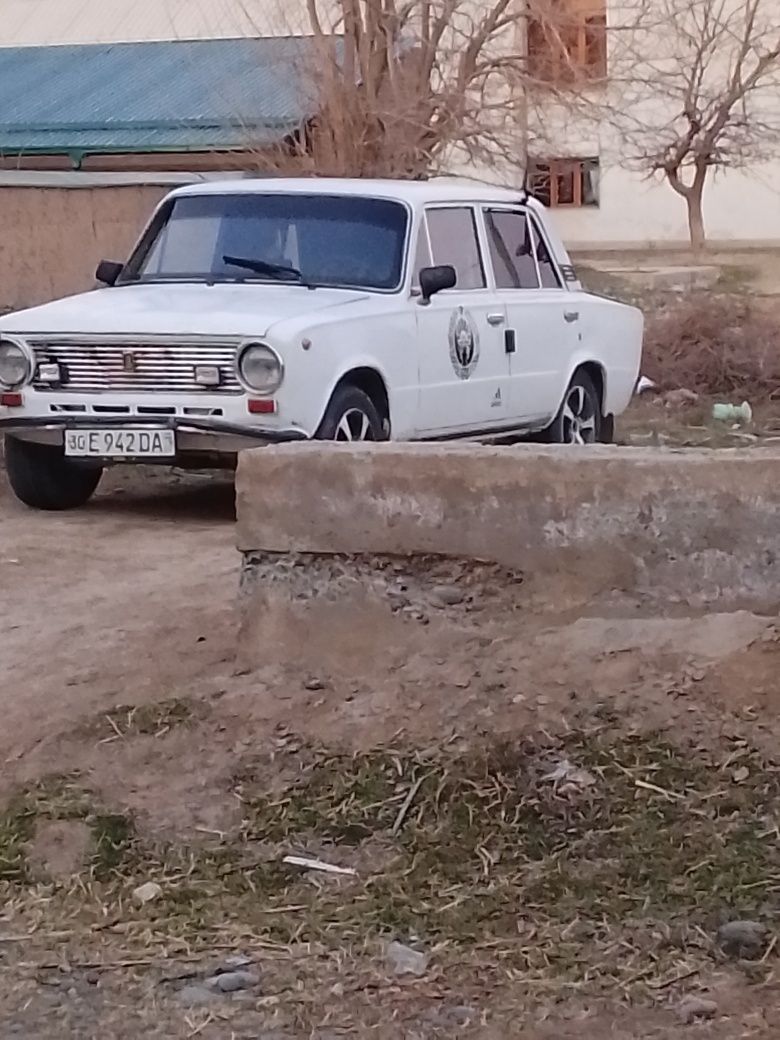 21011 ladavaz942