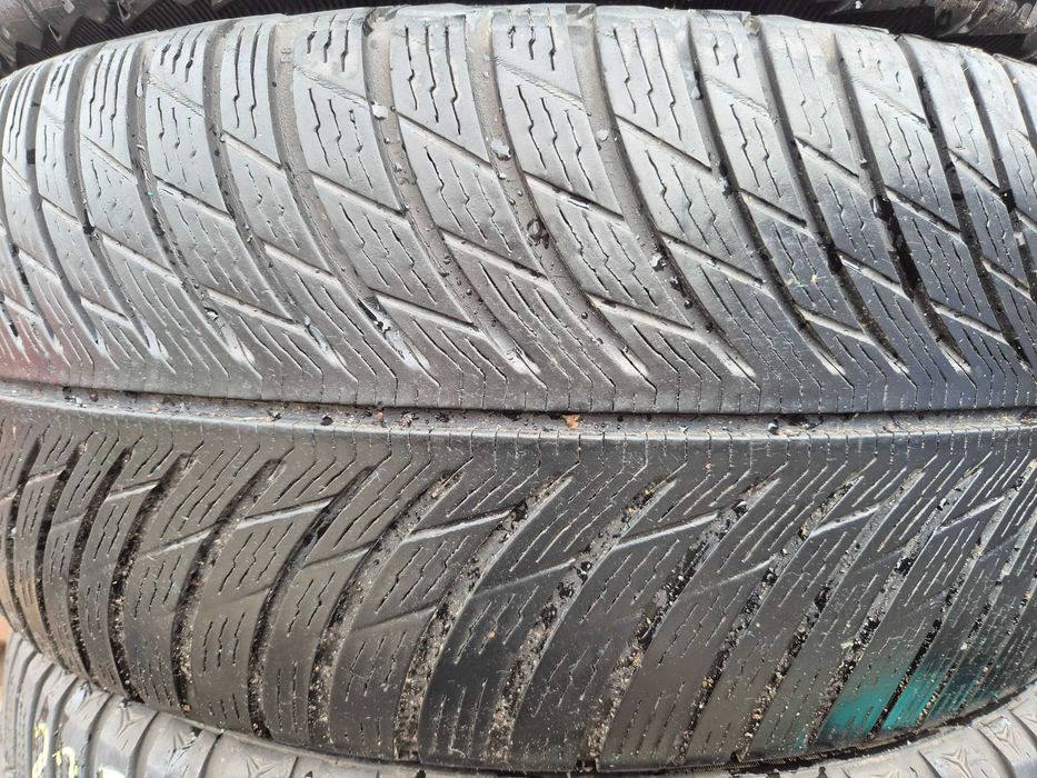 2 Anvelope de IARNA - 225/45/18 - Michelin - Stare F BUNA DOT 2021