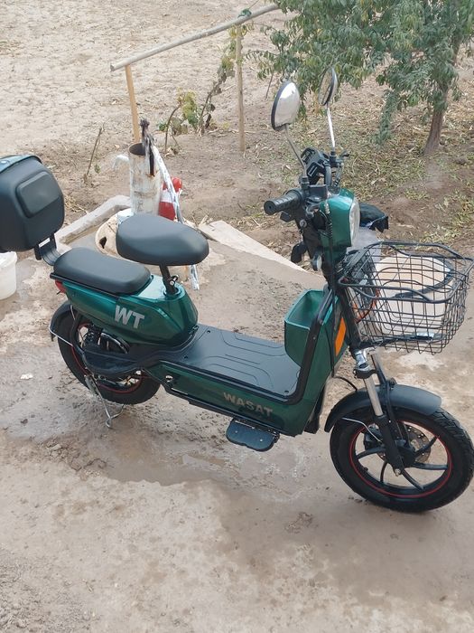 Sukuter elektroni