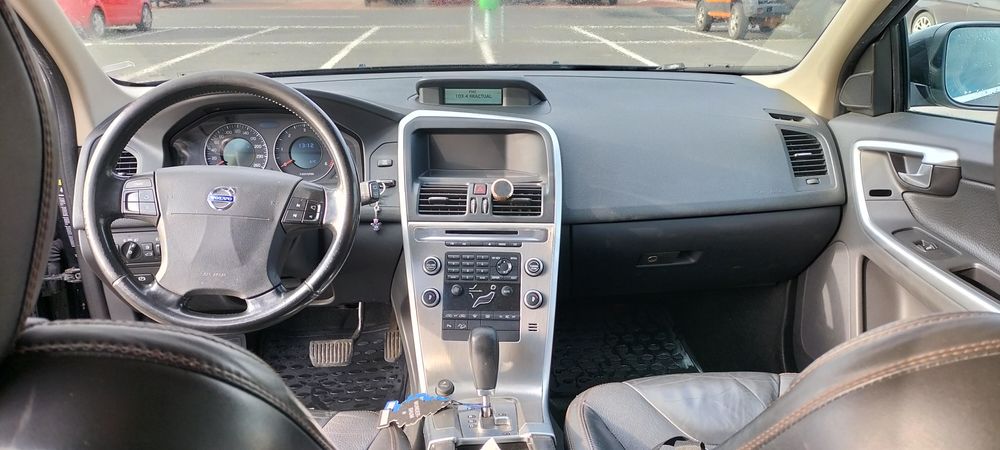 Vând VOLVO XC60 Ofertă !!!