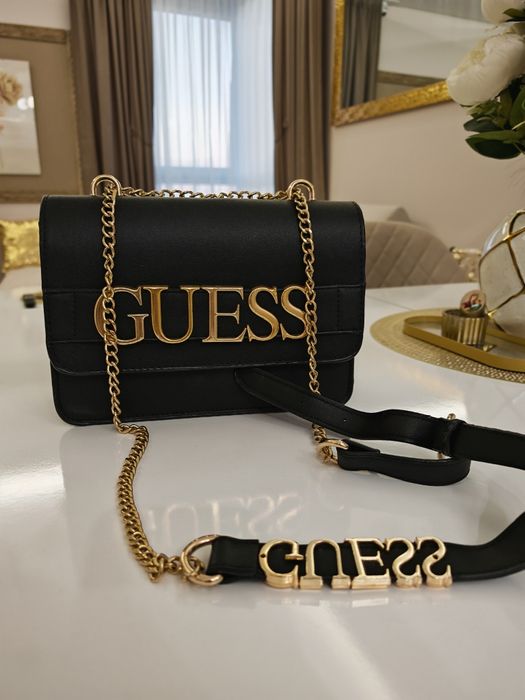 Дамска чанта черна Guess