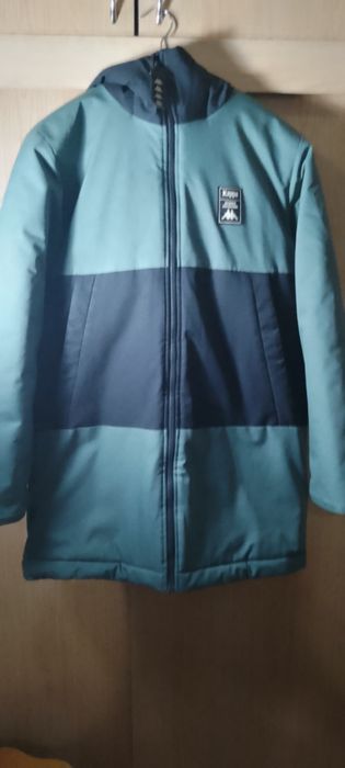 Продам куртку на мальчика