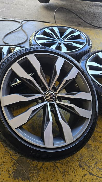 Roti originale VW  jante 19 diamond cut cu cauciucuri de iarna