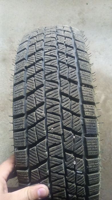 Шины зимние на 14