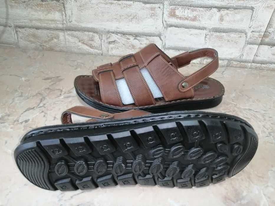 Sandale numarul 47-48