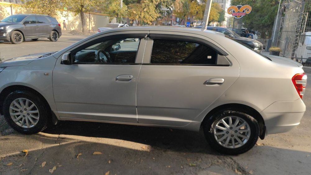 Cobalt 4 пазится Sytle Plus A/T сотилади.

Позицияси: 4 Style Plus A/T