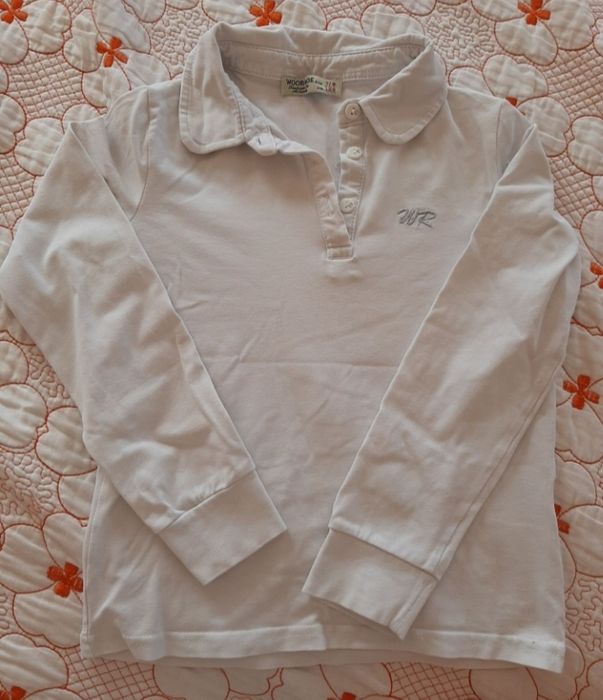 Подарявам тениски за униформа