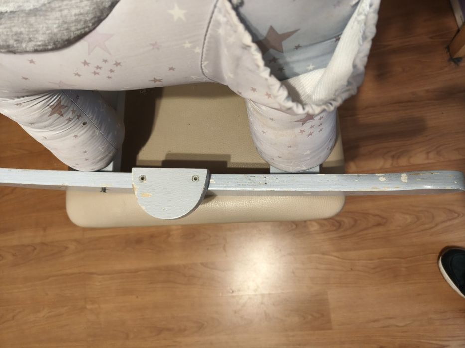 Căluț balansoar și căluț de cauciuc