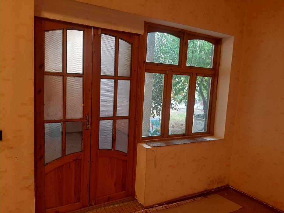 Ром ва эшиклар б/у