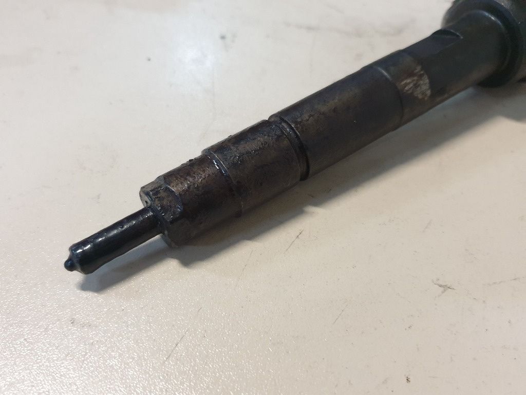 Injector  BMW X1 I E84 2009 - 2015 2.0 sDrive 18 d N47 D20 C 7798446-05