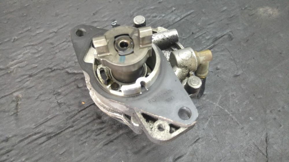 pompa vacuum 1.3 d  fiat doblo idea punto 188 lancia musa  73501358