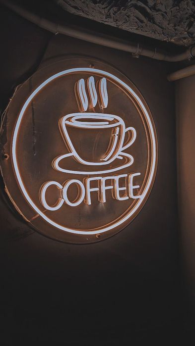 Неоновая вывеска Кофе