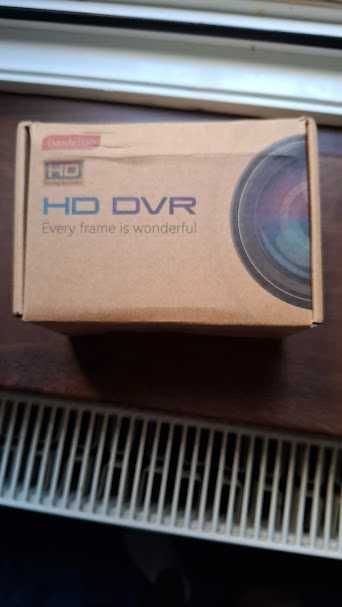 GYIOEUPT Cameră auto HD, cu înregistrare continuă, vedere nocturnă.