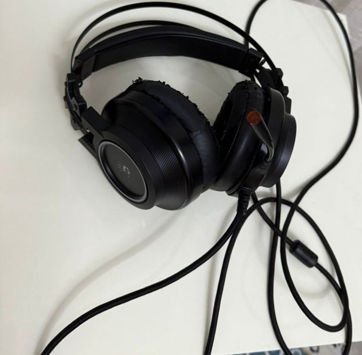 Наушники блуди б/у