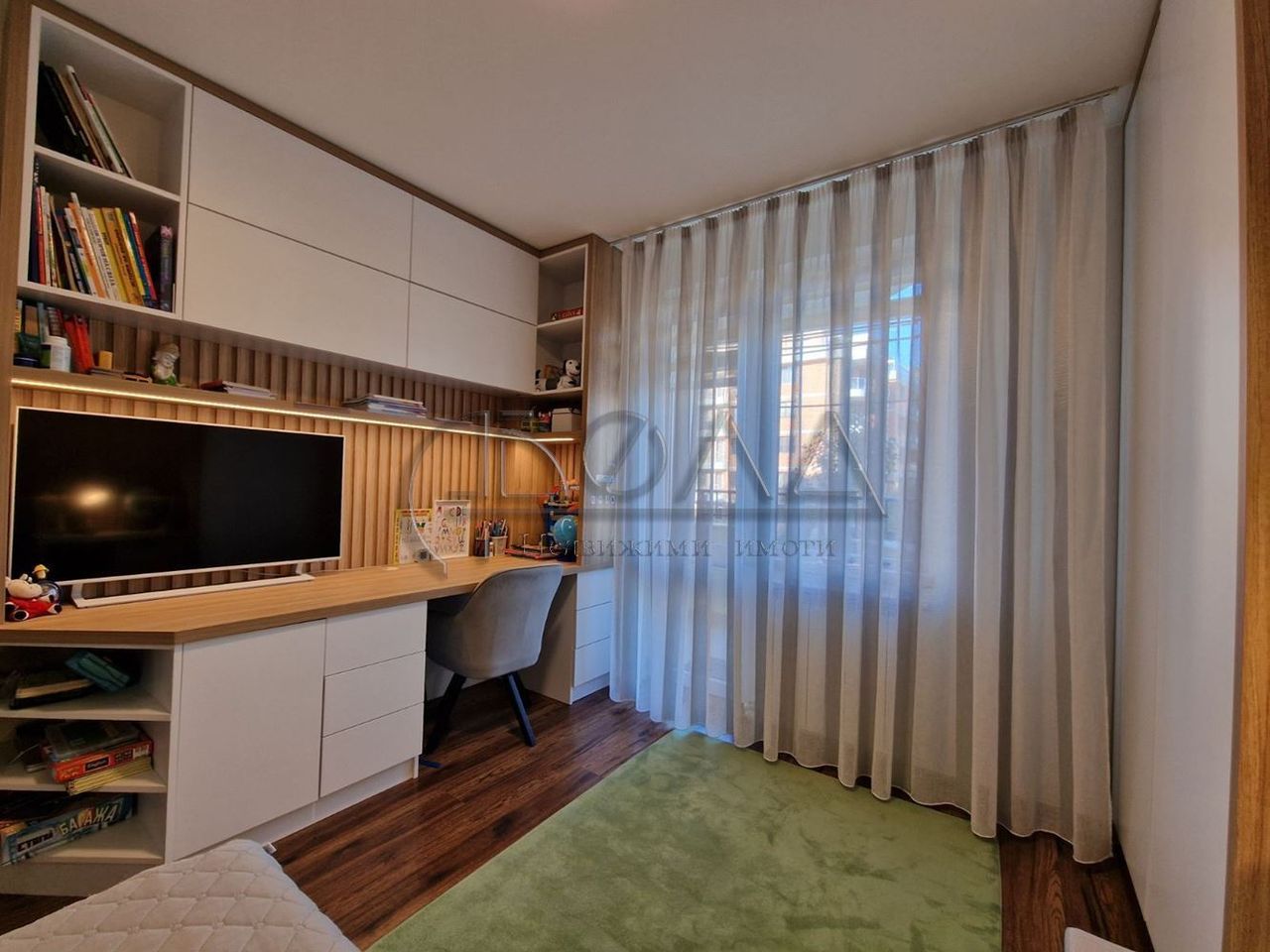 Продава се Тристаен апартамент в София, Кръстова вада - 108 кв.м за 3417 €/кв.м - Снимка #9