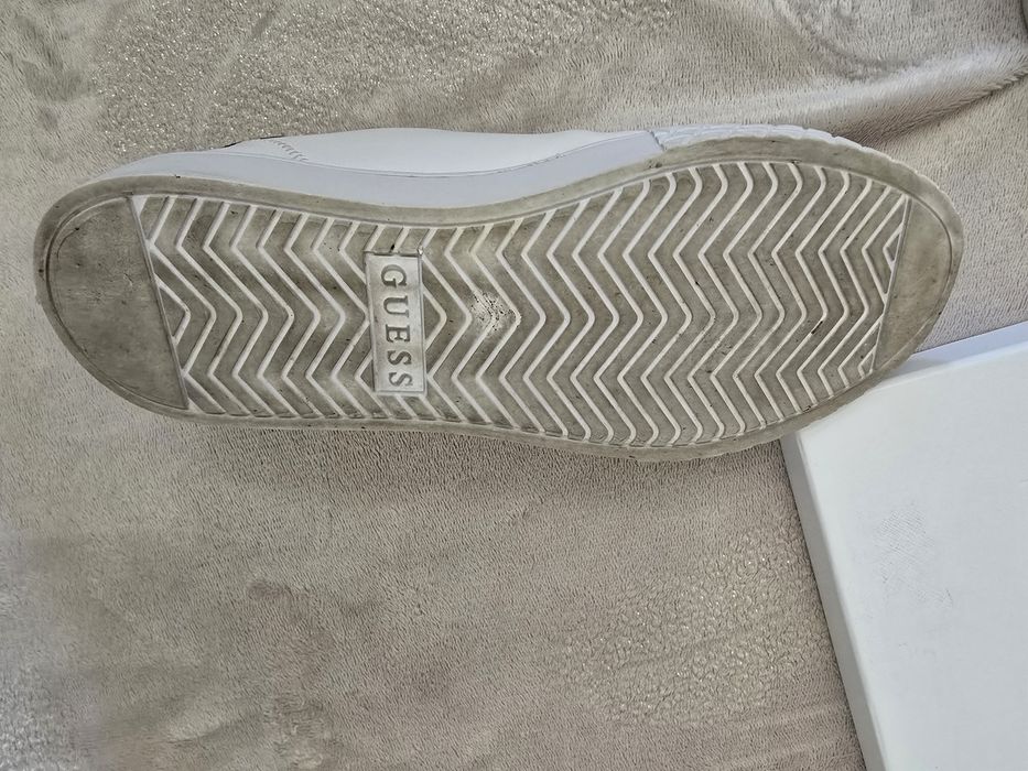 Sneakers Guess Pardie6 FLJPR6 ELE12 Alb