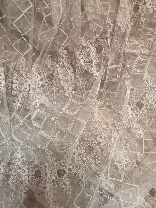 Продам тюль.7 метров