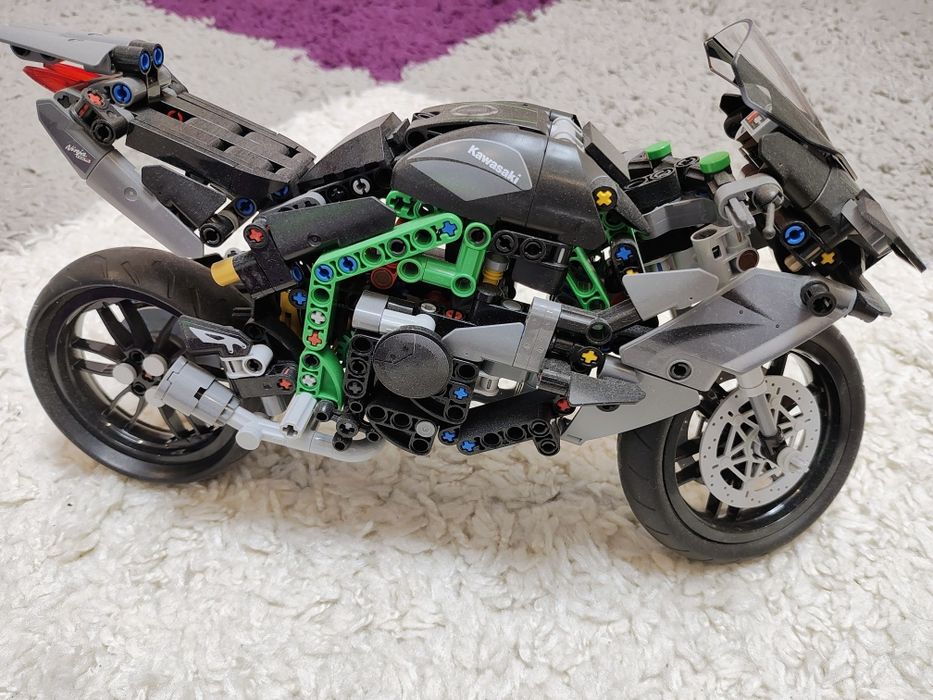 Lego Tehnic motocicleta Kawasaki Ninja H2R