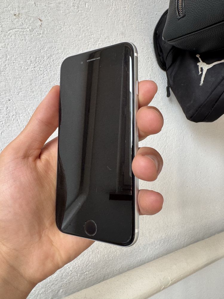Iphone SE , Айфон SE 2020