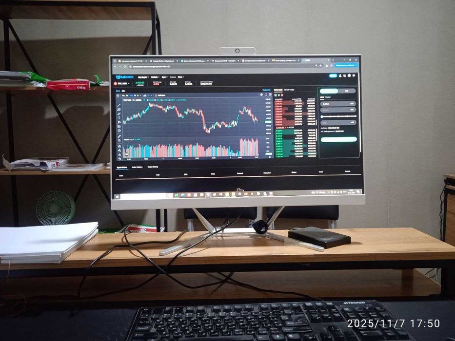 Узок муддатли инвестор керак. Йуналиш - активлар билан электрон савдо.