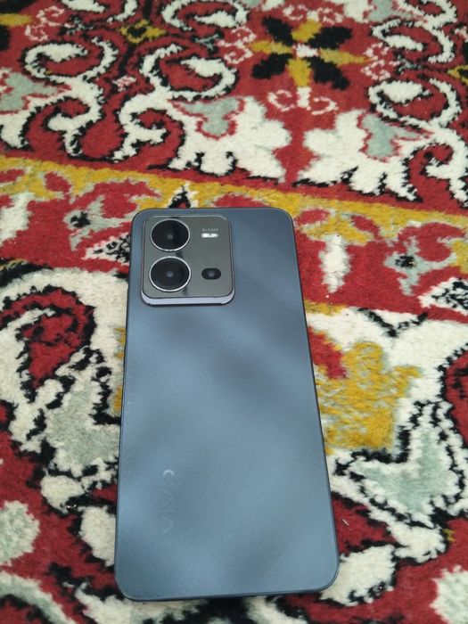 продам Vivo Y25E