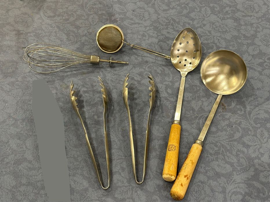 Отдам все за 800 кухонные приборы