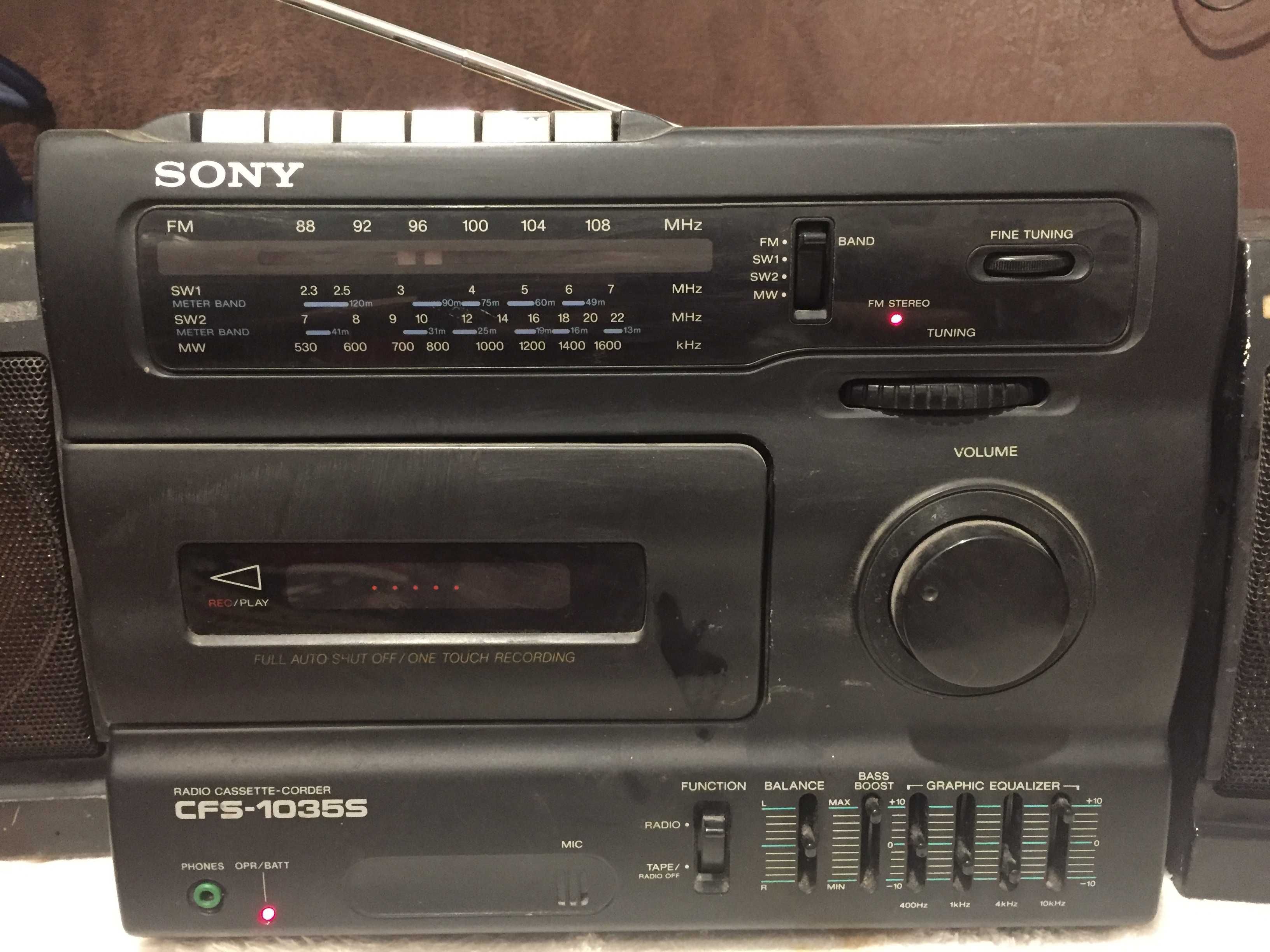 SONY Radio Cassette CFS-1035S, Japan, Antena Satelor super, FM  super